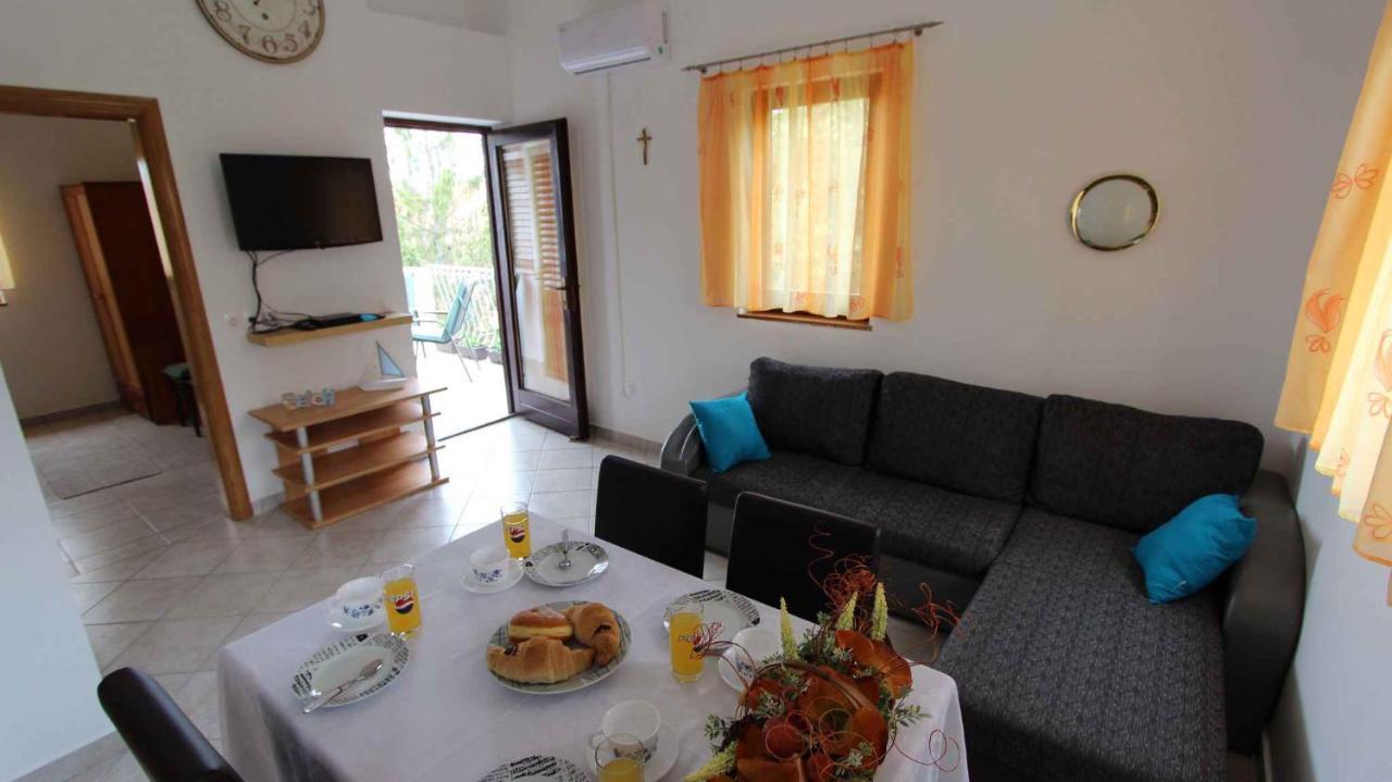 Apartments In Malinska/Insel Krk 34609 Ngoại thất bức ảnh